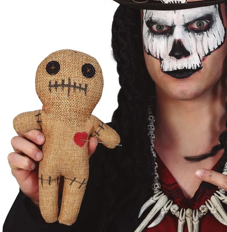 Muñeco Vudú con Aguja Hechiceros y Muñecas Vudú Guirca